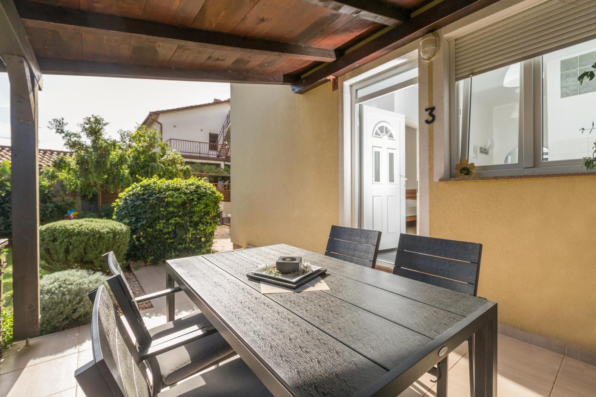 Trbovic Apartments Peaceful Stay With Free Parking, Pet-Friendly, And Bike Storage In Umag Bagian luar foto