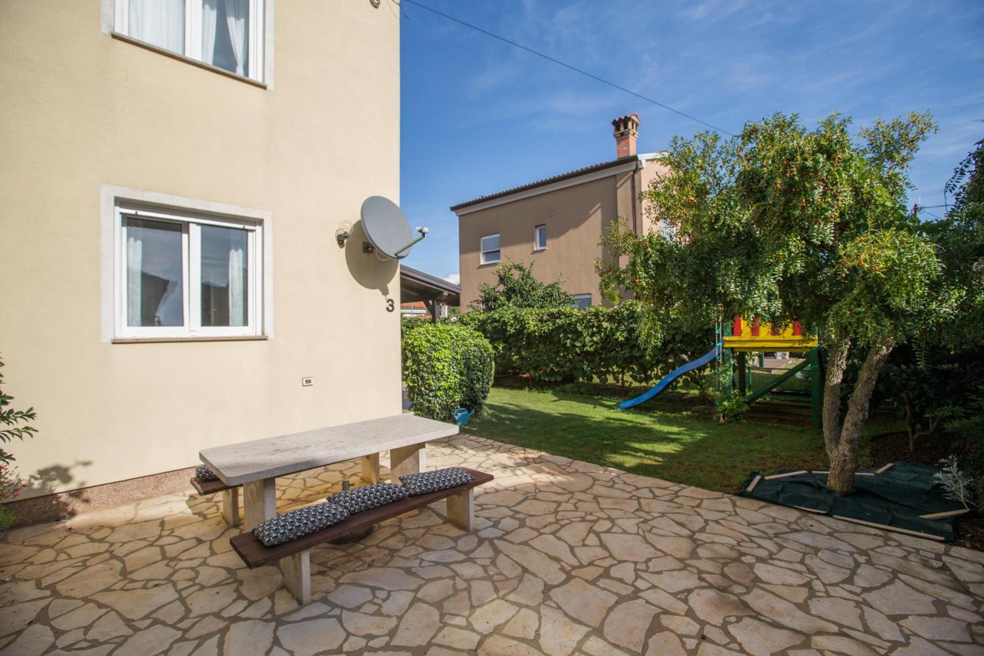 Trbovic Apartments Peaceful Stay With Free Parking, Pet-Friendly, And Bike Storage In Umag Bagian luar foto