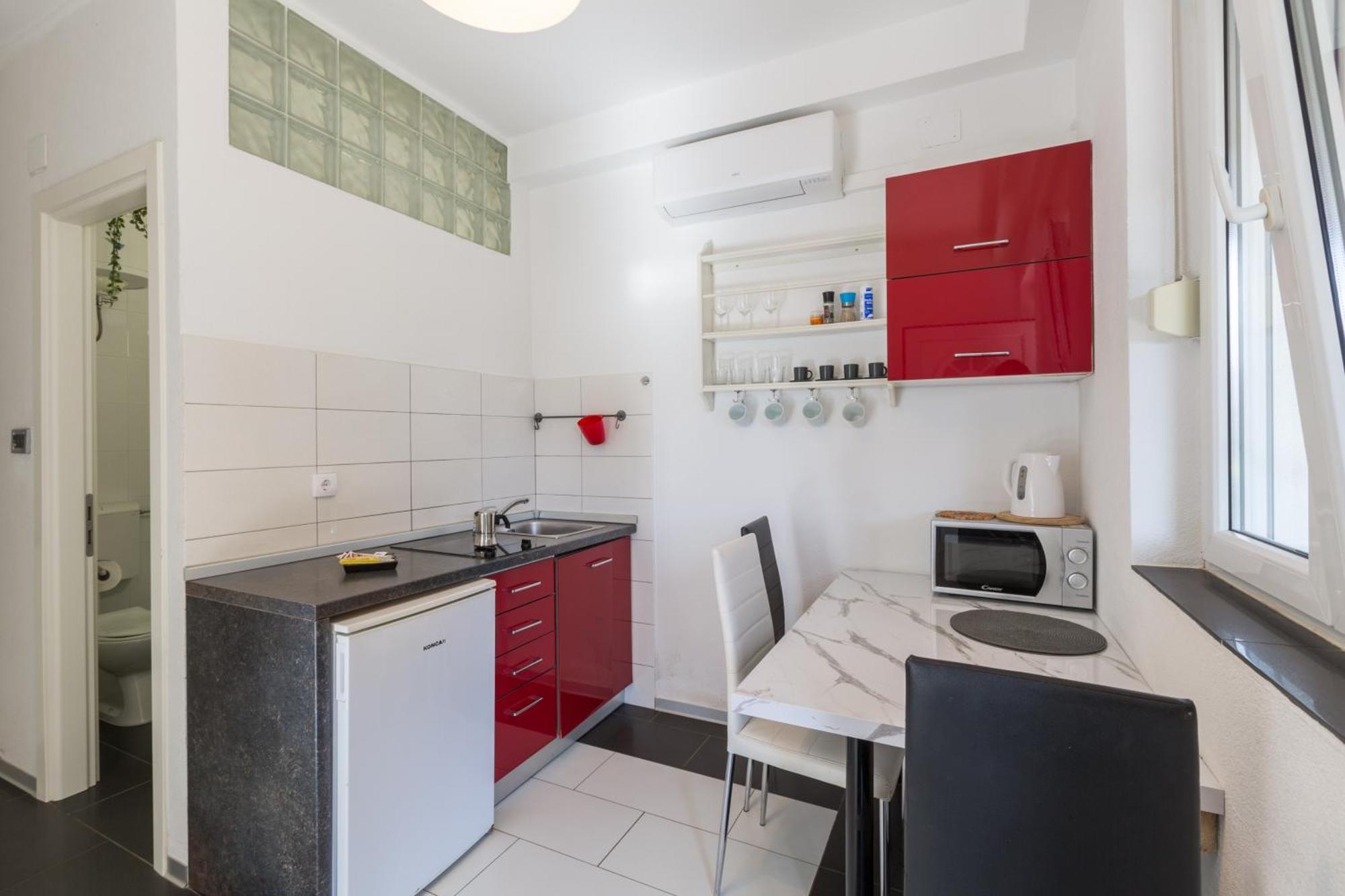 Trbovic Apartments Peaceful Stay With Free Parking, Pet-Friendly, And Bike Storage In Umag Bagian luar foto