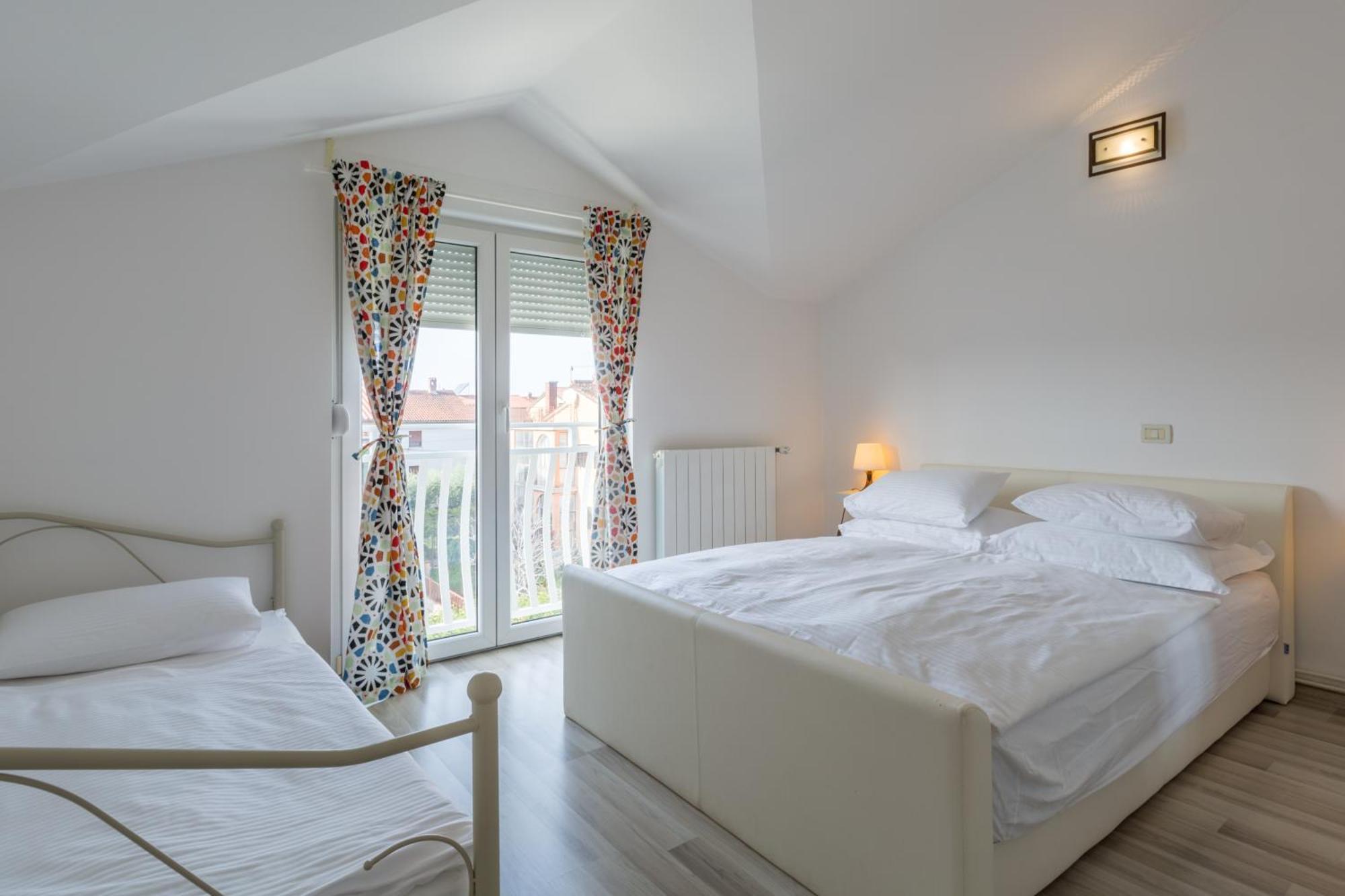 Trbovic Apartments Peaceful Stay With Free Parking, Pet-Friendly, And Bike Storage In Umag Bagian luar foto