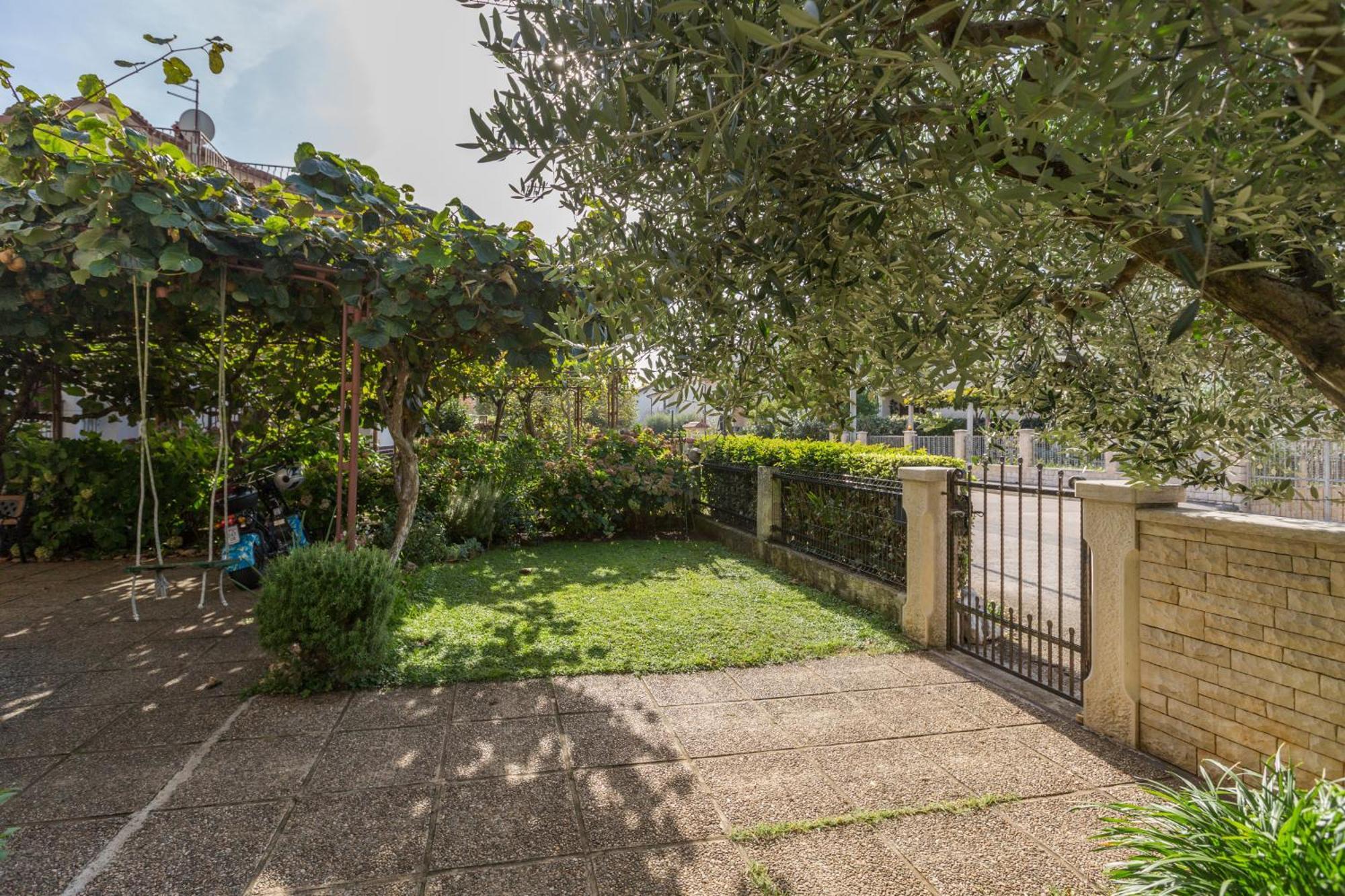 Trbovic Apartments Peaceful Stay With Free Parking, Pet-Friendly, And Bike Storage In Umag Bagian luar foto