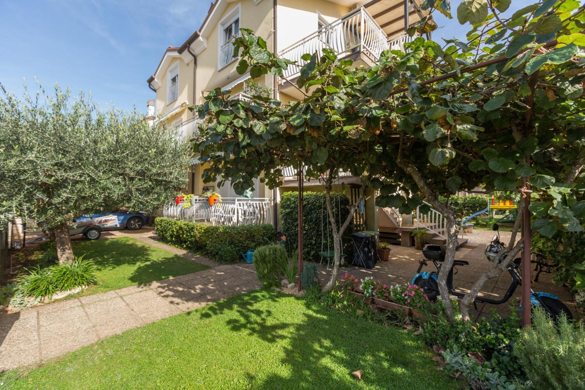 Trbovic Apartments Peaceful Stay With Free Parking, Pet-Friendly, And Bike Storage In Umag Bagian luar foto