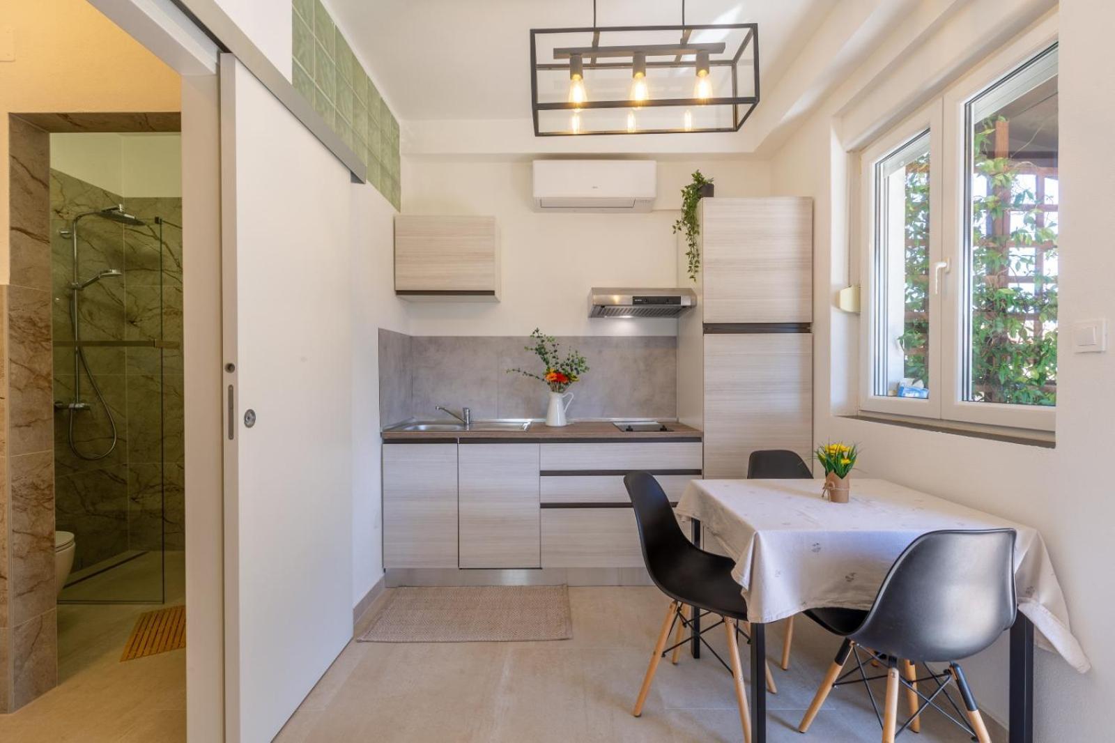 Trbovic Apartments Peaceful Stay With Free Parking, Pet-Friendly, And Bike Storage In Umag Bagian luar foto