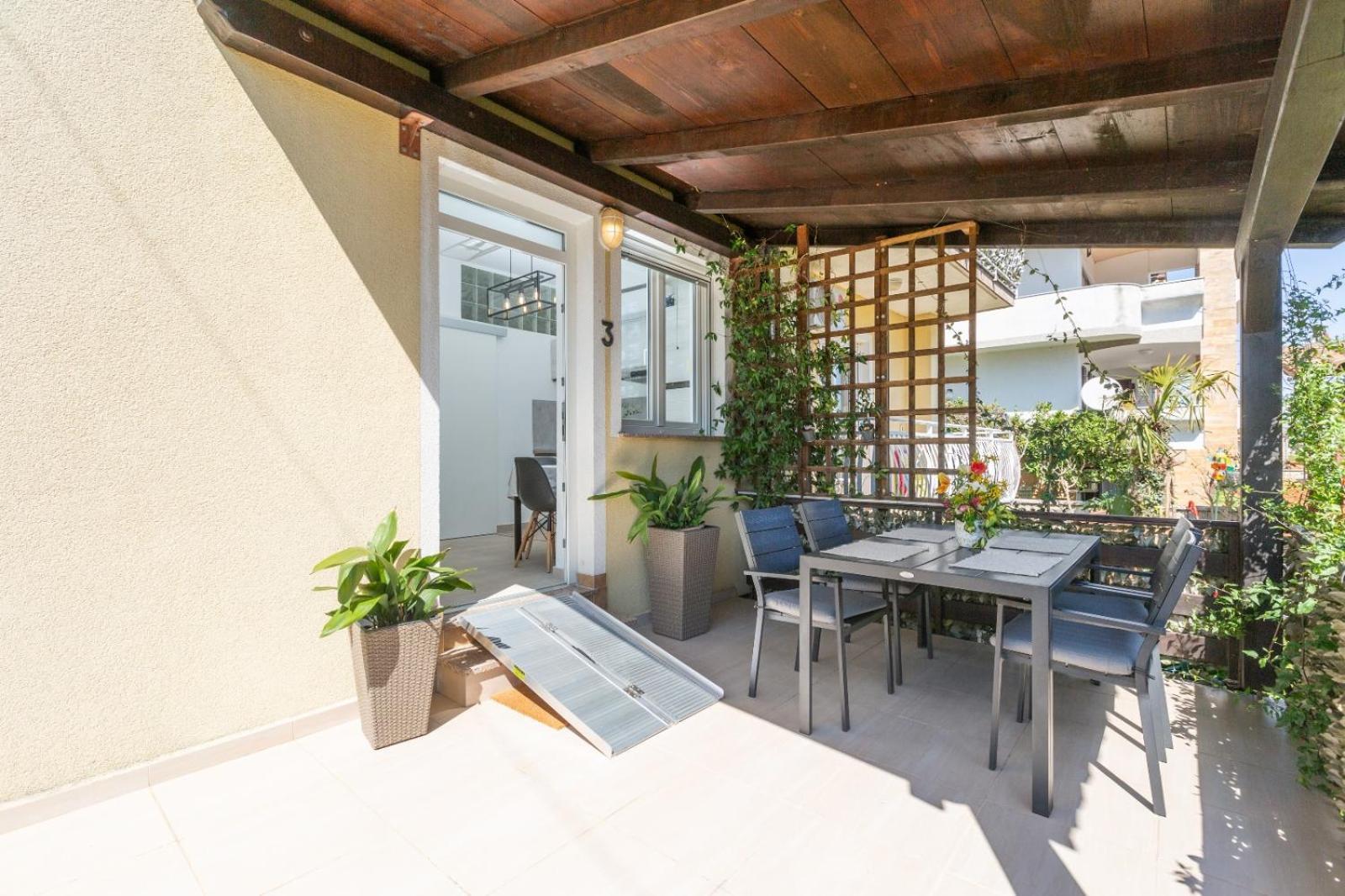 Trbovic Apartments Peaceful Stay With Free Parking, Pet-Friendly, And Bike Storage In Umag Bagian luar foto