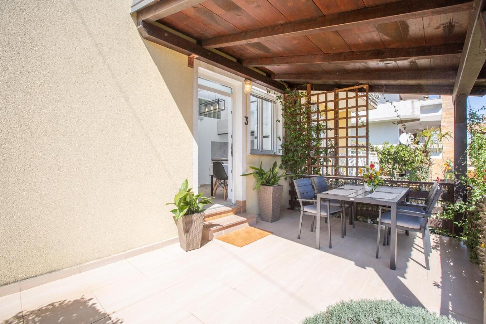 Trbovic Apartments Peaceful Stay With Free Parking, Pet-Friendly, And Bike Storage In Umag Bagian luar foto